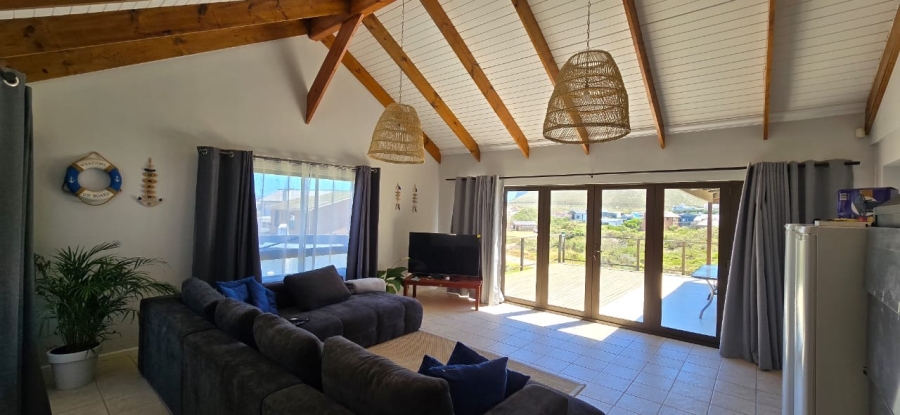 To Let 3 Bedroom Property for Rent in Pringle Bay Western Cape